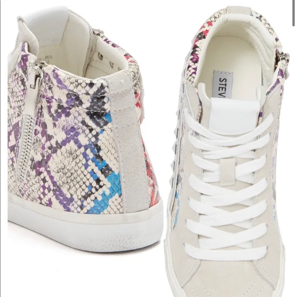 Steve Madden Tracey Sneaker - Picture 4 of 4